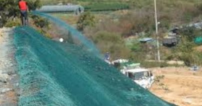 전원주택 조경 씨드스프레이 시공 모습