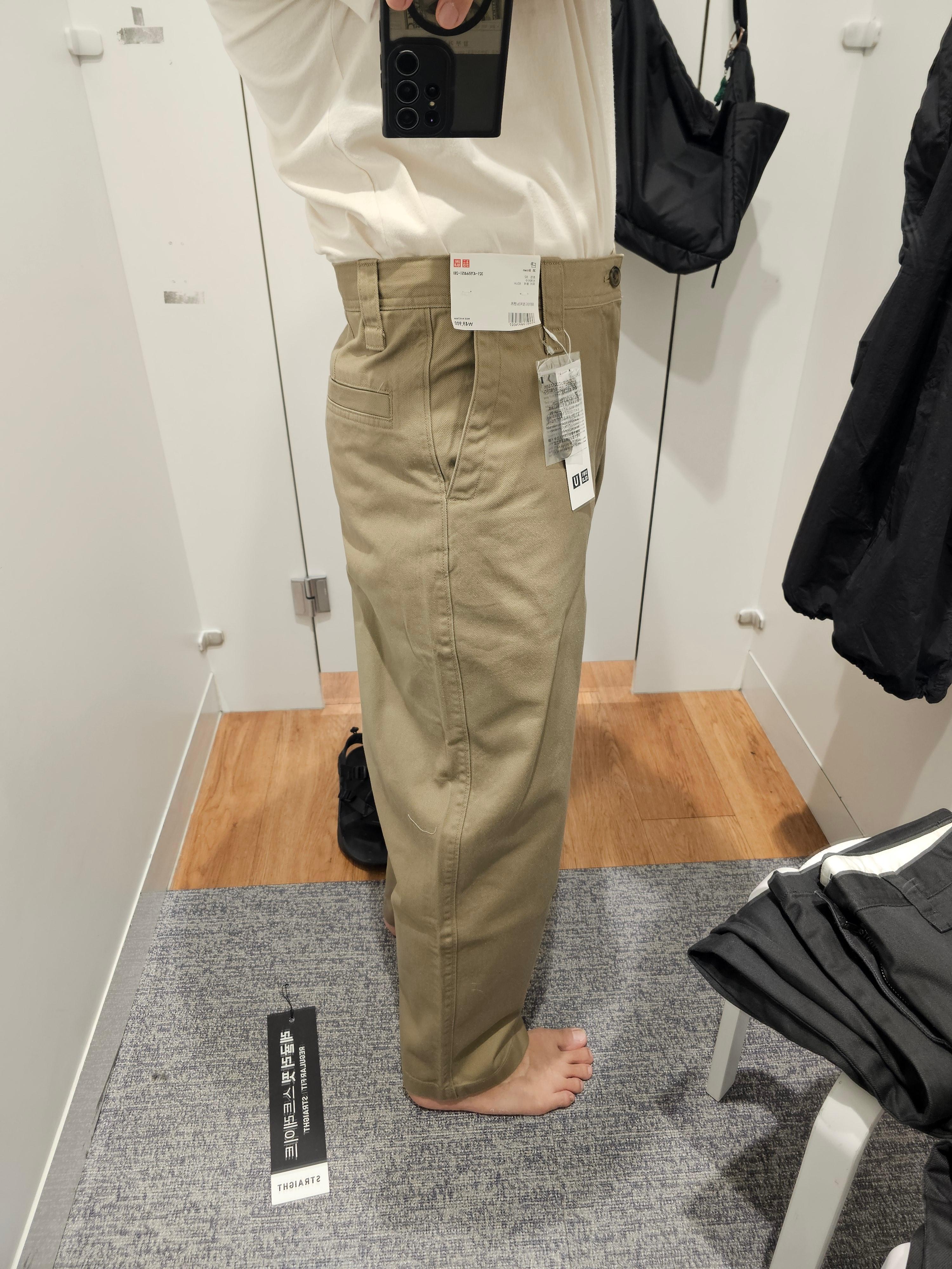 유니클로 와이즈 핏 치노 팬츠 (브라운 83) 착용샷 2
