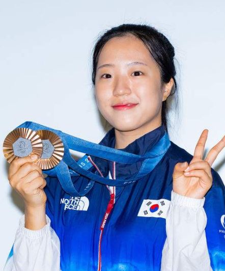 뿌링클 모델 신유빈 선정 프로필 나이 키 먹방 주먹밥