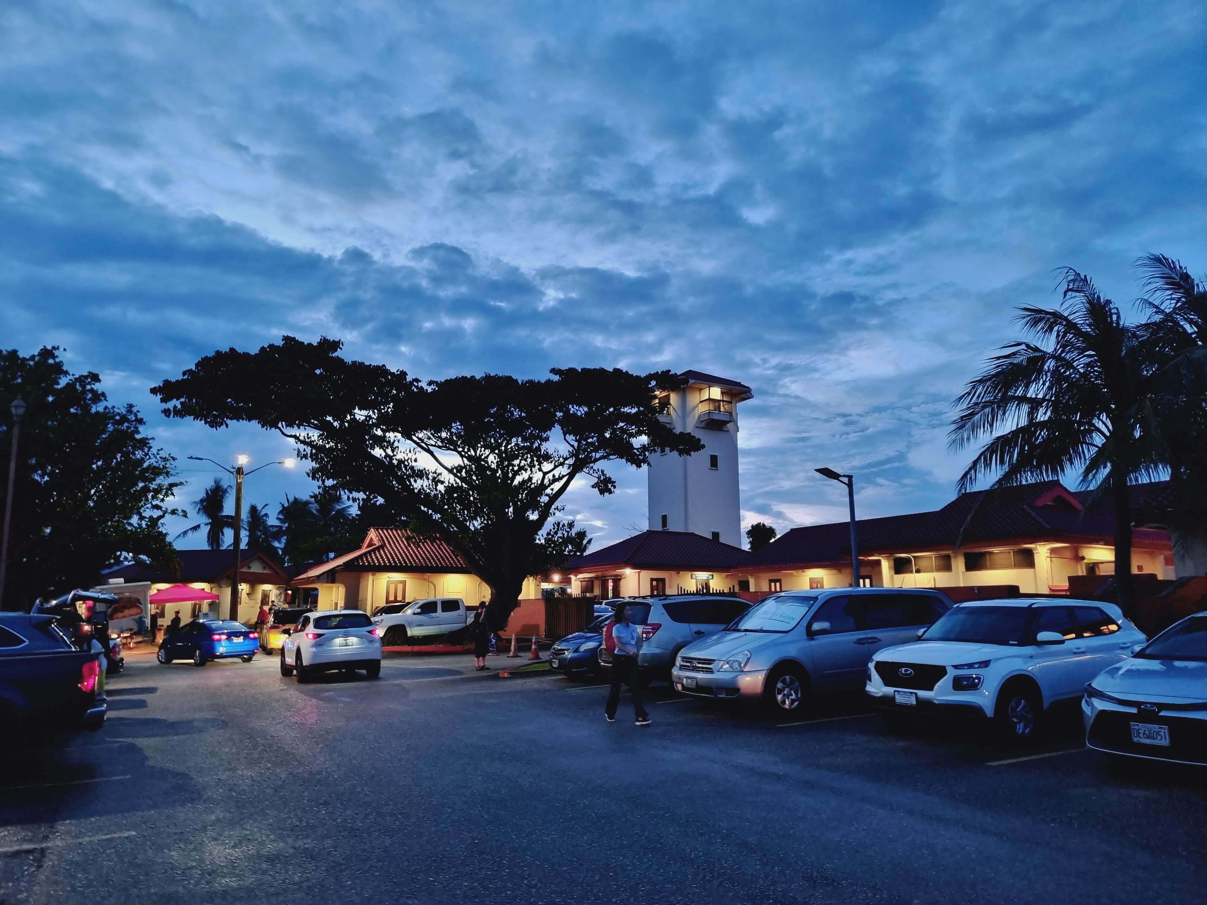 괌투어 매주 수요일 괌에서 열리는 차모로야시장 CHAMORRO