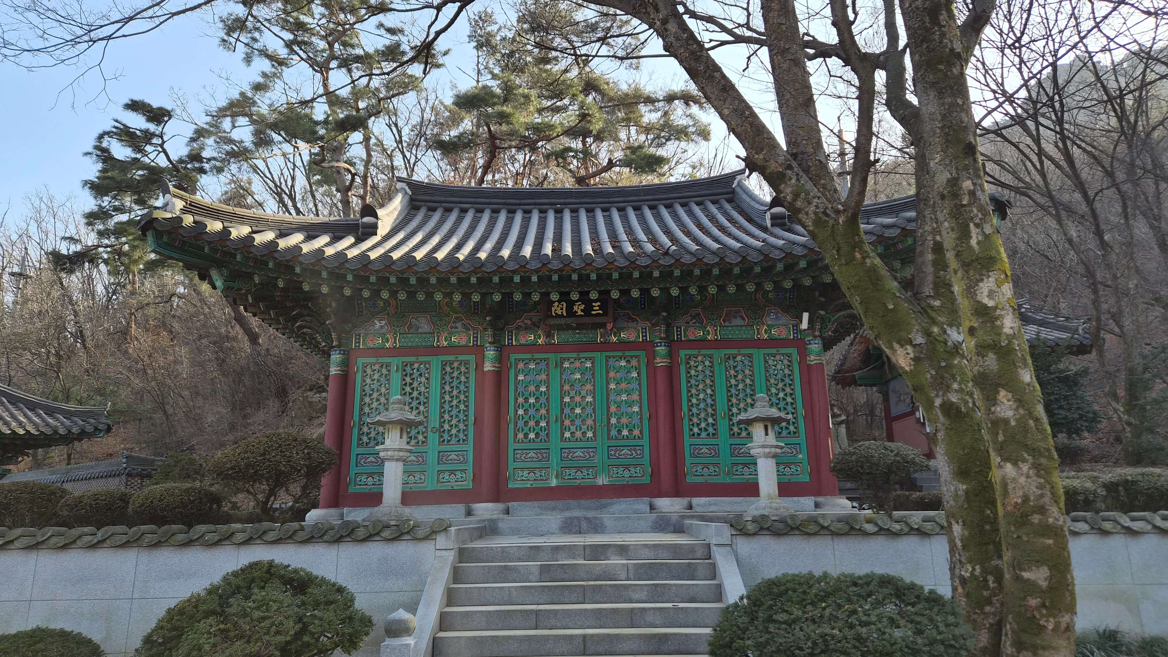 서울 관음사 : 관악산의 기운과 천년의 자비가 머무는 곳