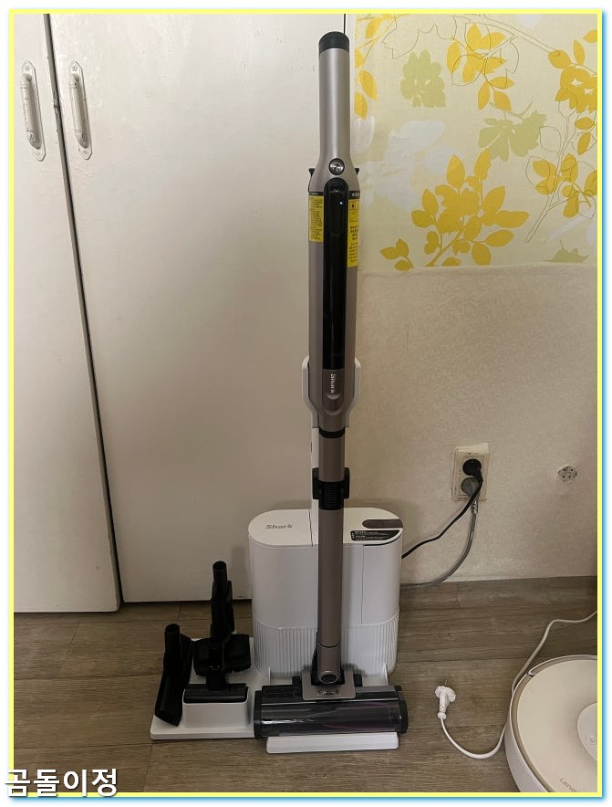 샤크 무선 청소기 반려동물털청소와 강력모터, 털 많은 집 직접 사용기4