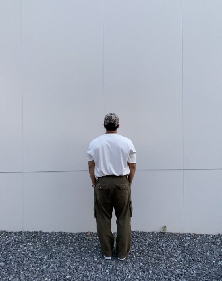 데일리룩(오뭘입) 러프킹즈 카모 밀리터리 볼캡, 무신사스탠다드 쿨탠다드 반팔, 프리즘웍스 카고 바지, 나이키 코트 비전 로우, 데일리룩, 남자데일리코디, 남자데일리패션, ootd