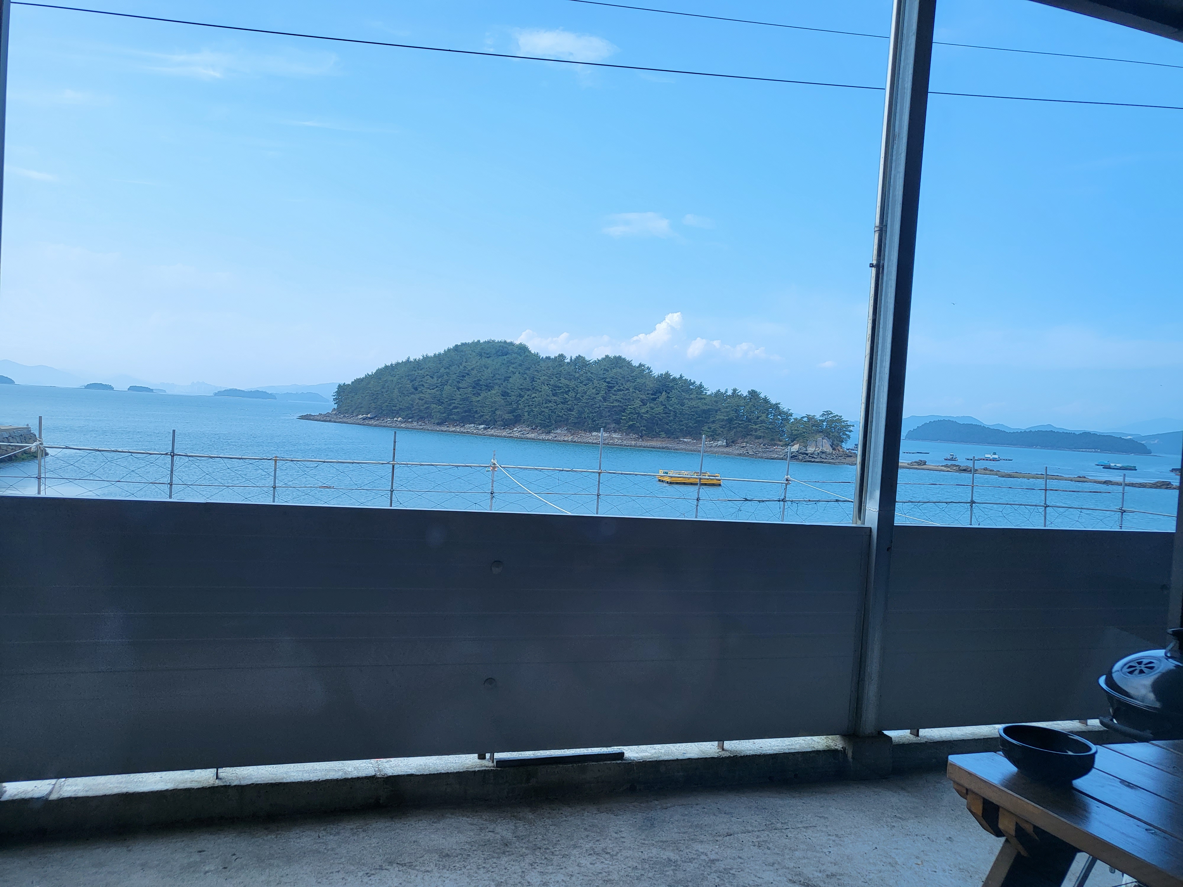 여수울랄라오션뷰가족펜션 룸에서 본 전망