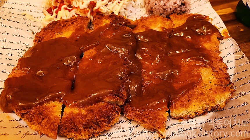 담아-돈가스-고기