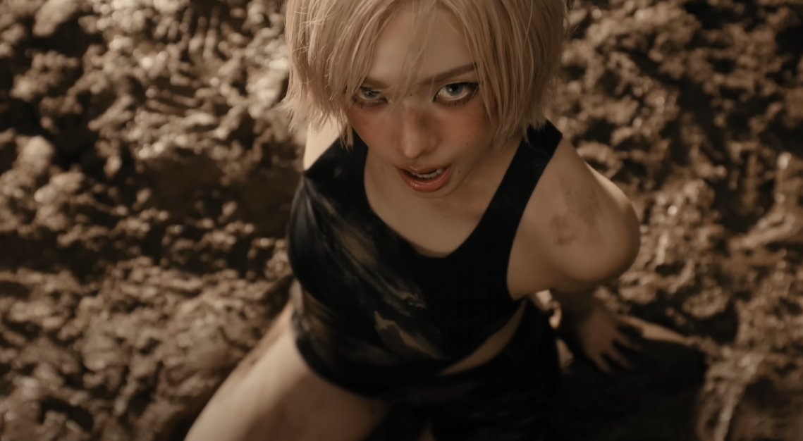 진흙위 무릎을 꿇은 카리나