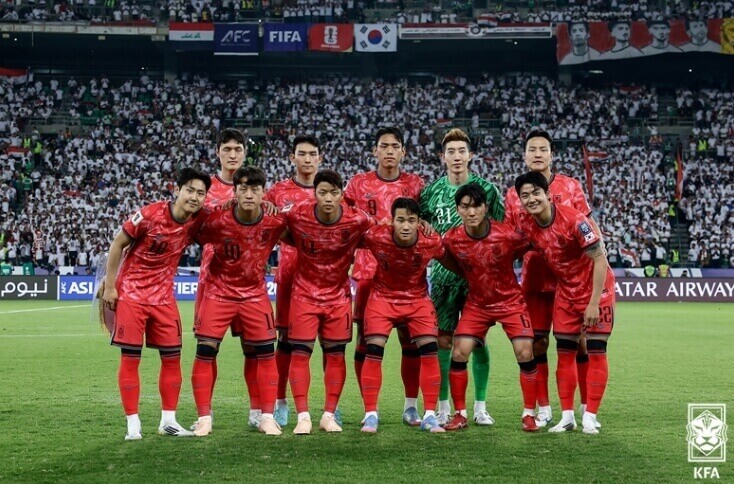 이라크 축구경기 선발로 나선 한국 국가대표팀 선수들