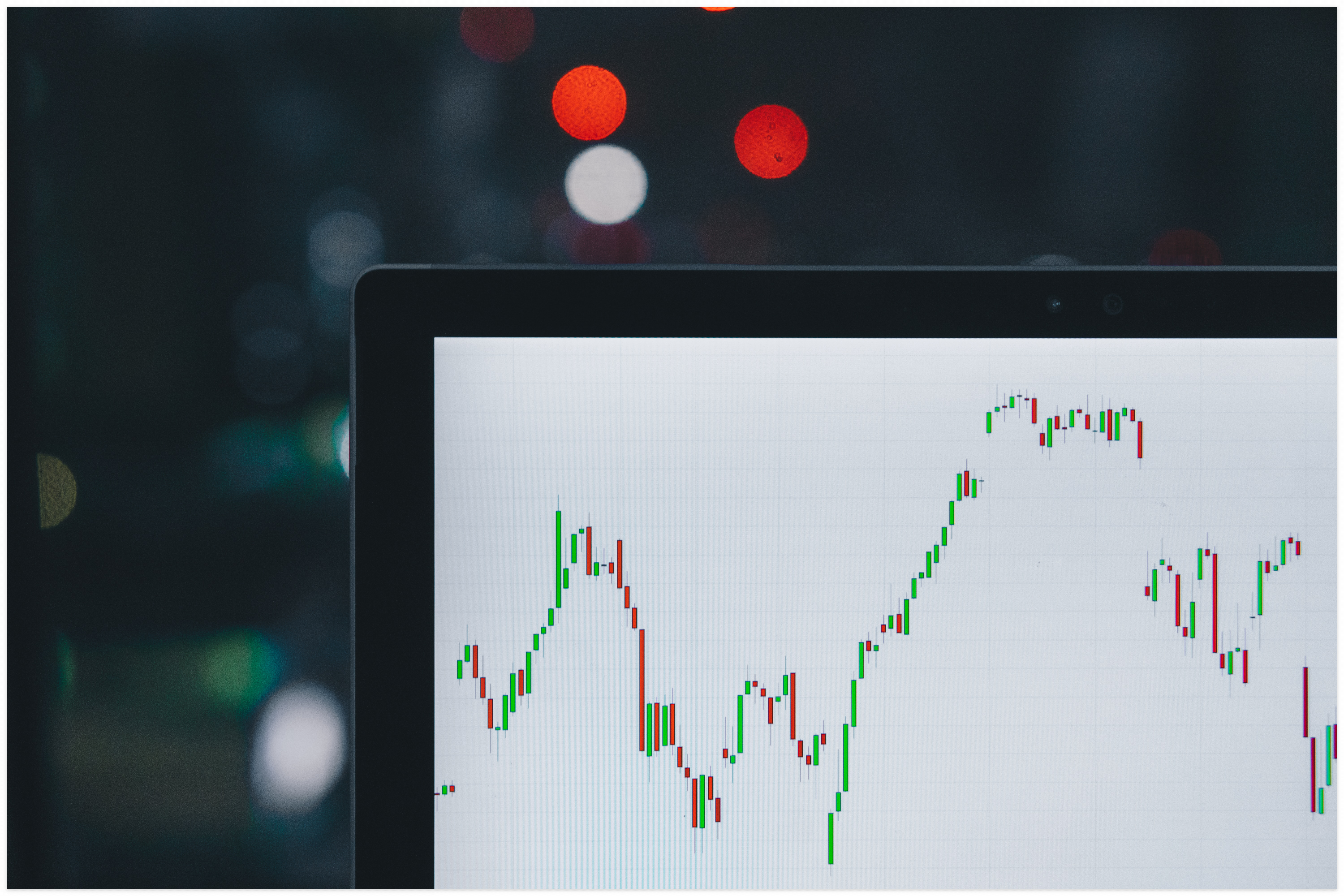 주가 차트가 나모은 모니터, 주가연계증권 예시 사진