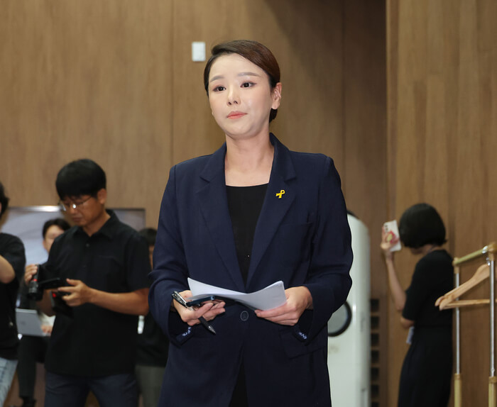조국혁신당 강미정 탈당과 최강욱 '개돼지' 막말 파문