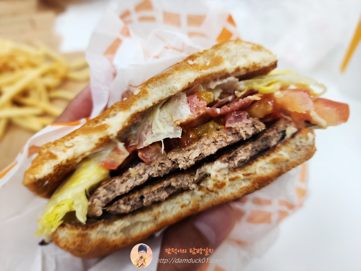 진주 고추 크림치즈 버거