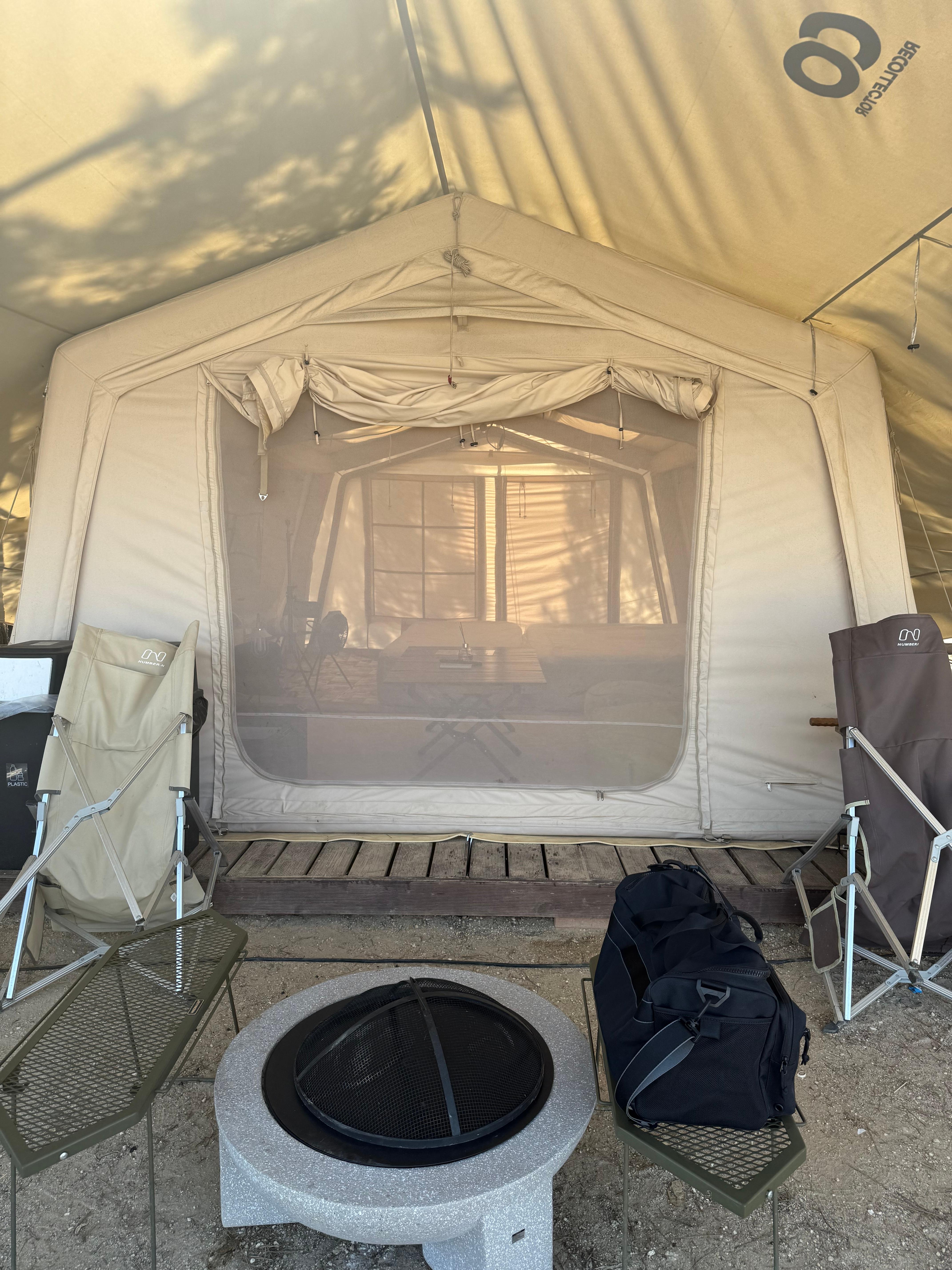 원더캠핑 말굽폭포 글램핑 외부1