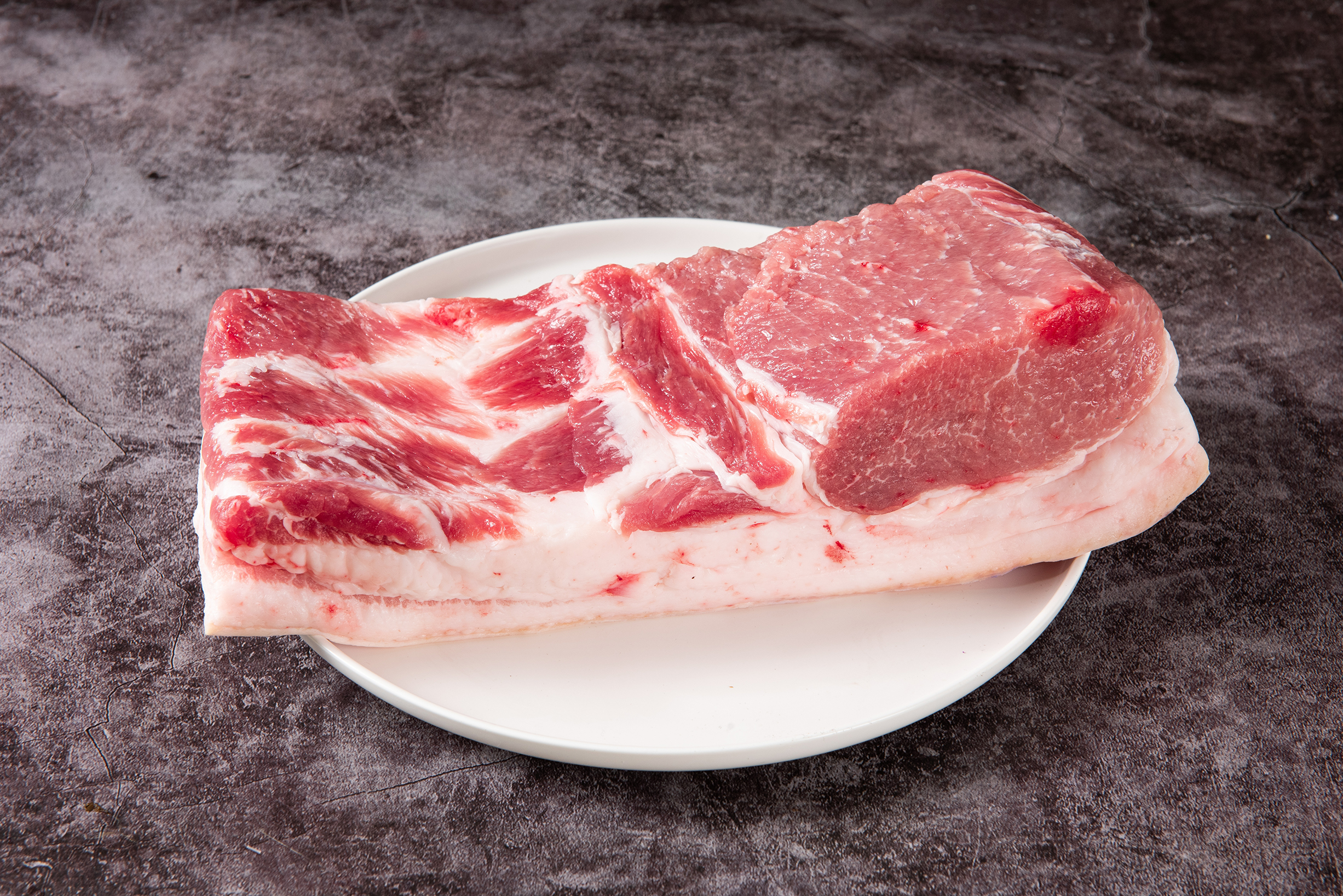 2025 이마트 고래잇 페스타 할인 품목 수입 삼겹살 - 행사카드 결제 시 60% 할인 적용