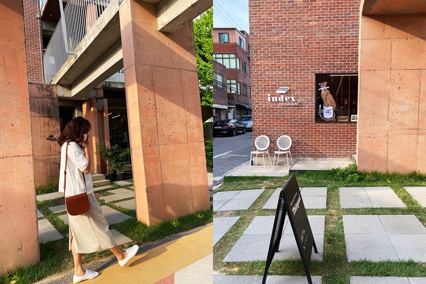 가방들고 전신샷 벽돌건축물