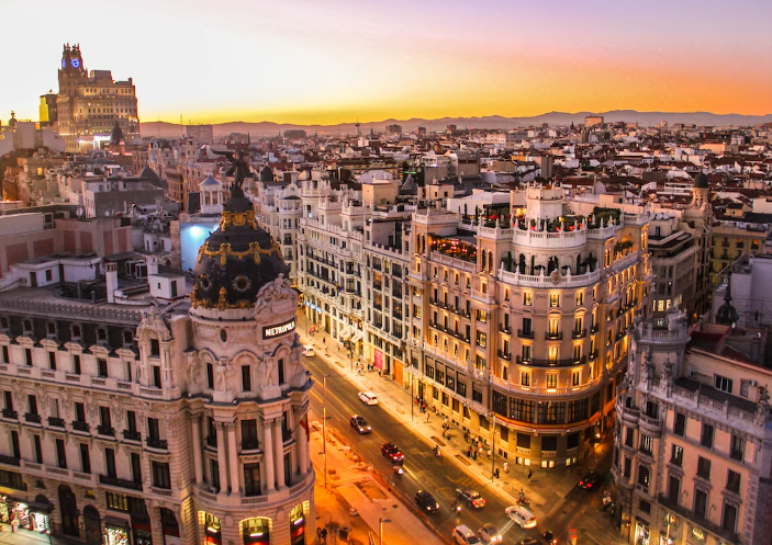바르셀로나 : 마리아 델 마르 성당, 가우디의 파밀리아, 람블라 거리