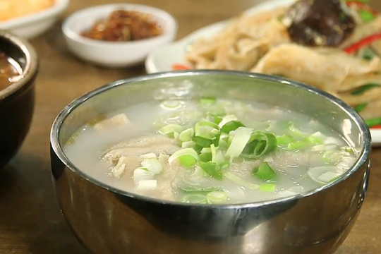 서울 덕수궁 곰탕집 '부민옥'