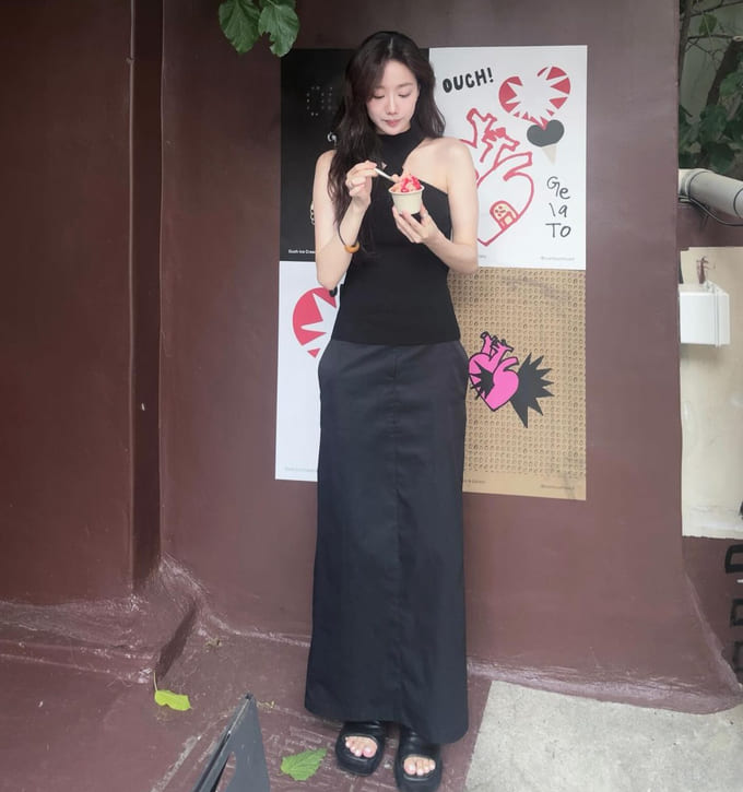 이나은 사복