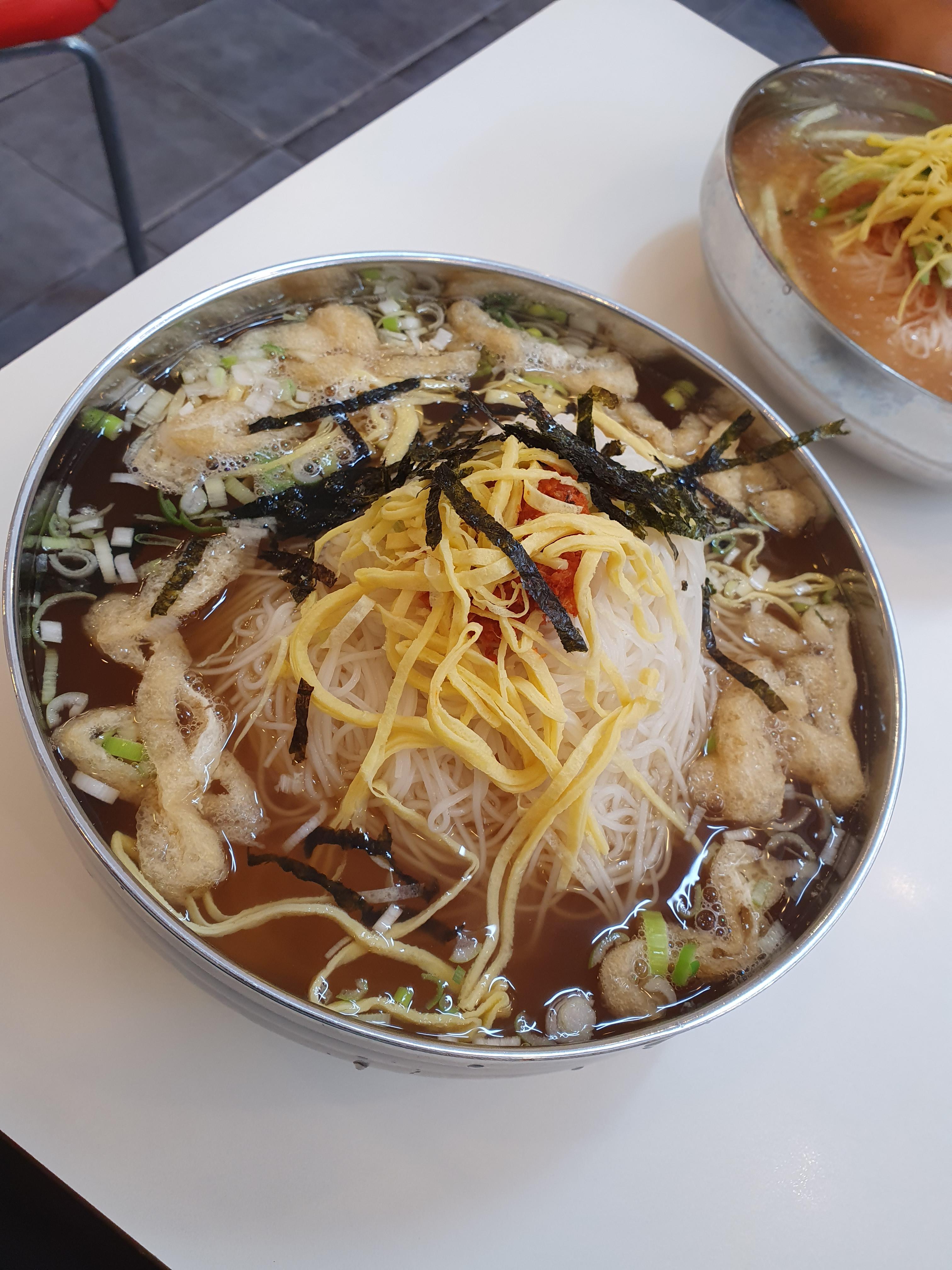 원내동 잔치국수 넘치는 국수한그릇 곱배기 잔치국수