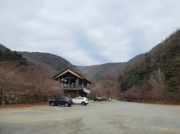 거조사 주차장
