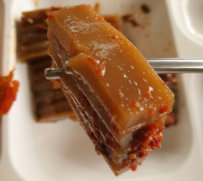 먹음직스러운-도토리묵