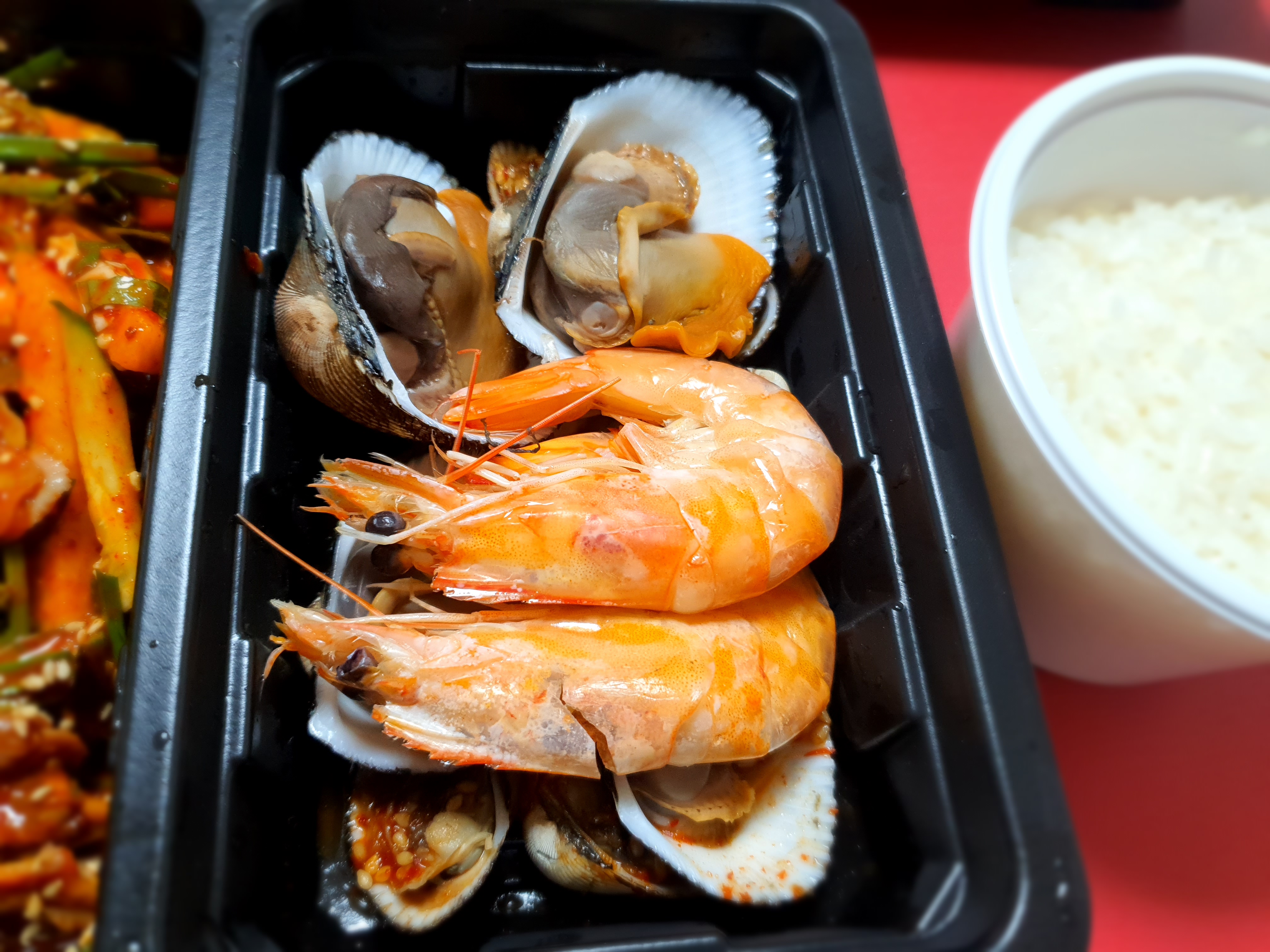 해산물이-다-싱싱해요.