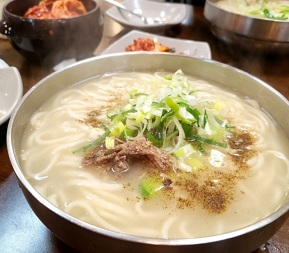 사골칼국수