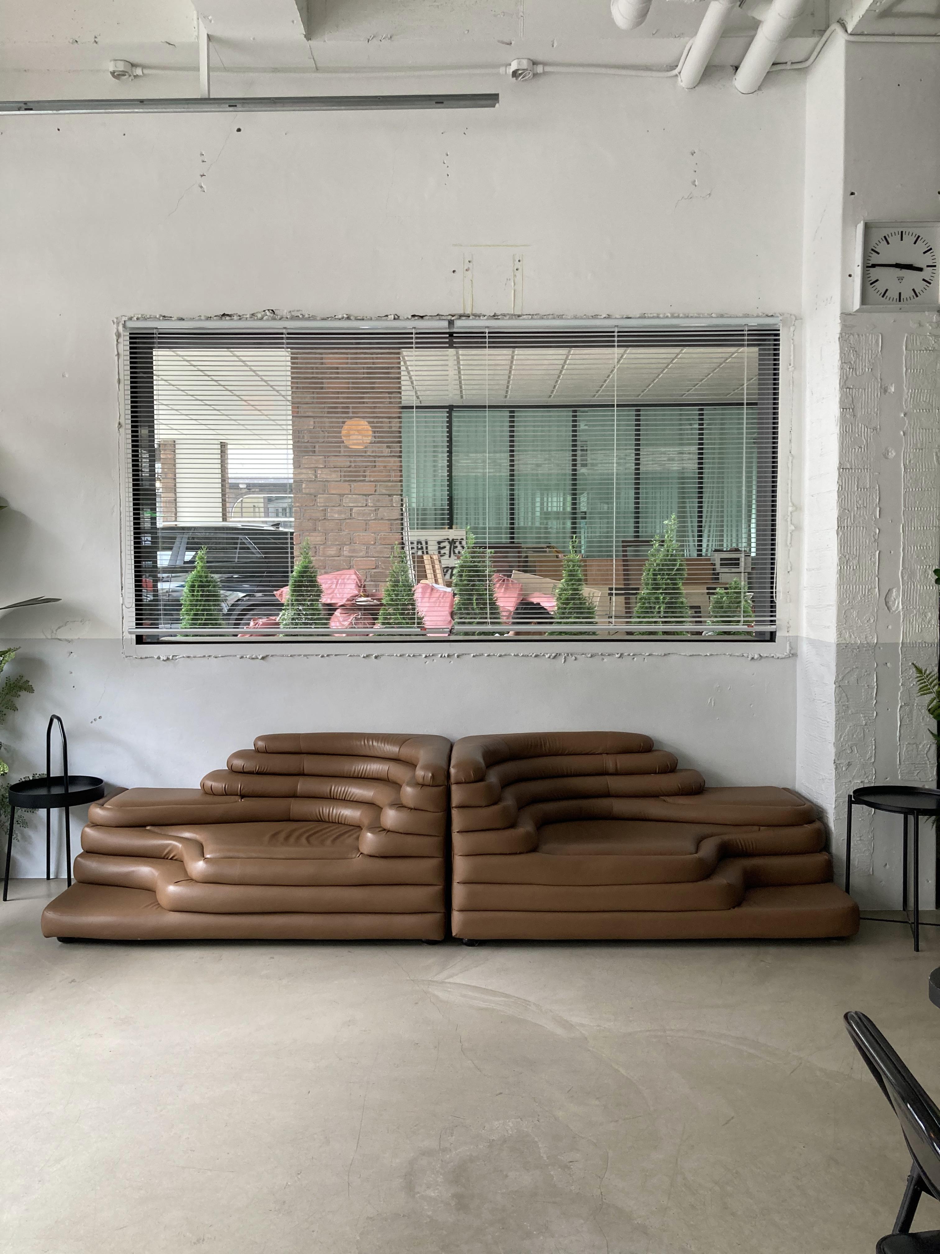 빛과소금카페-소파