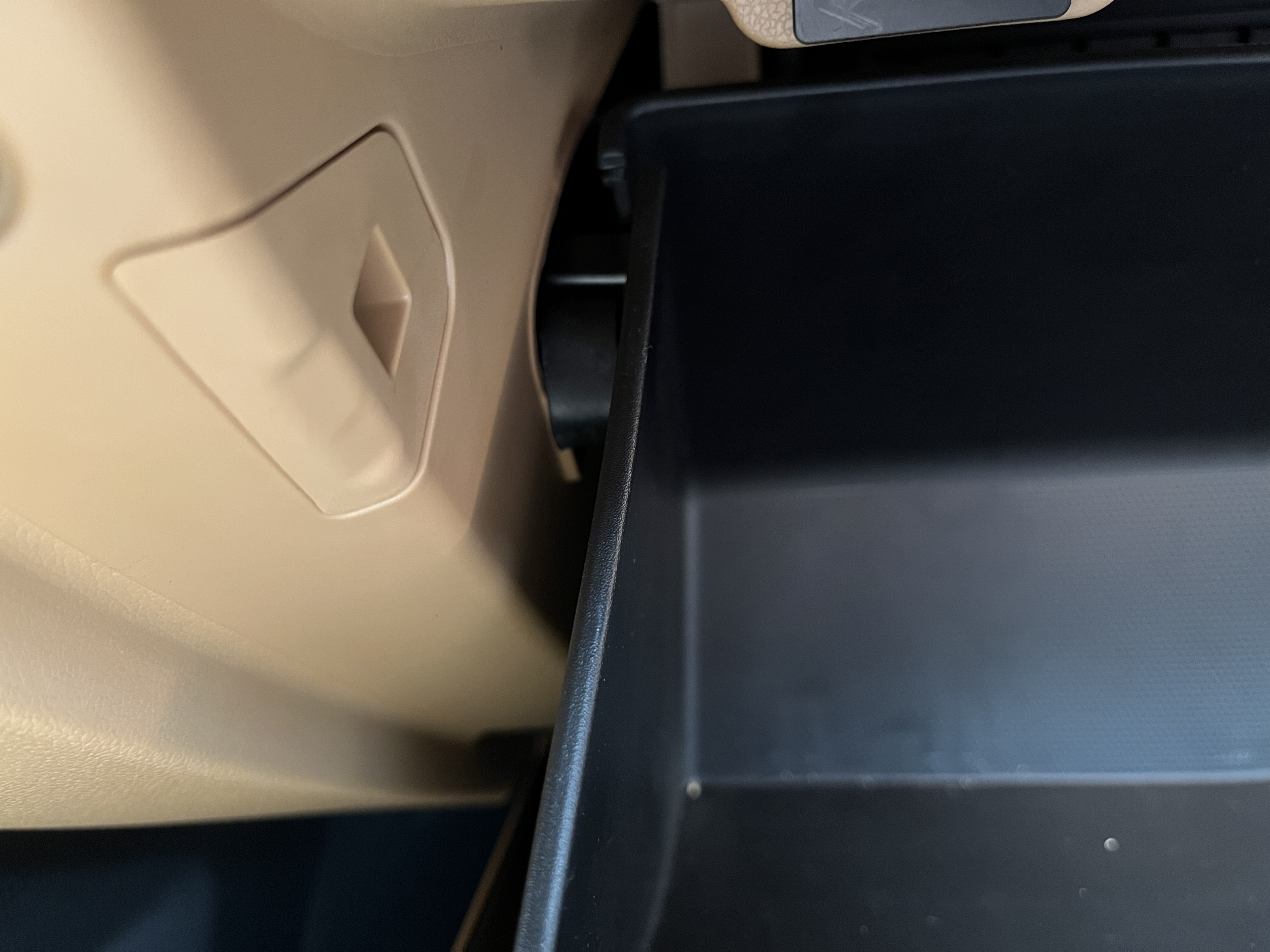 쏘렌토(MQ4) 23년형 에어컨필터 교체방법