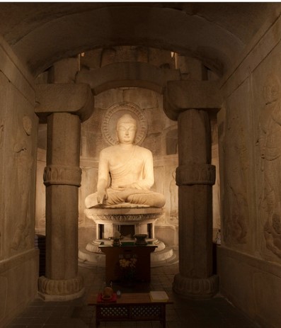 석굴암 본존불상 정면