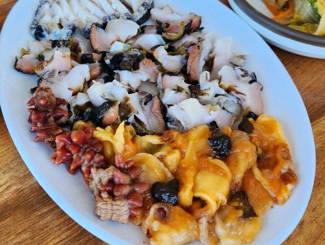 6시내고향 성산 뿔소라 전복 멍게 회