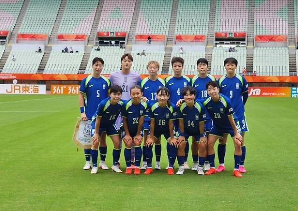 여자축구 6-0 대파