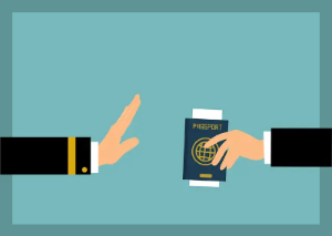 차근차근 준비하여 반려 없는 여권사진 준비