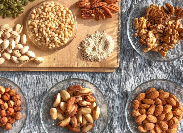 아미노산 많은 음식 : 견과류