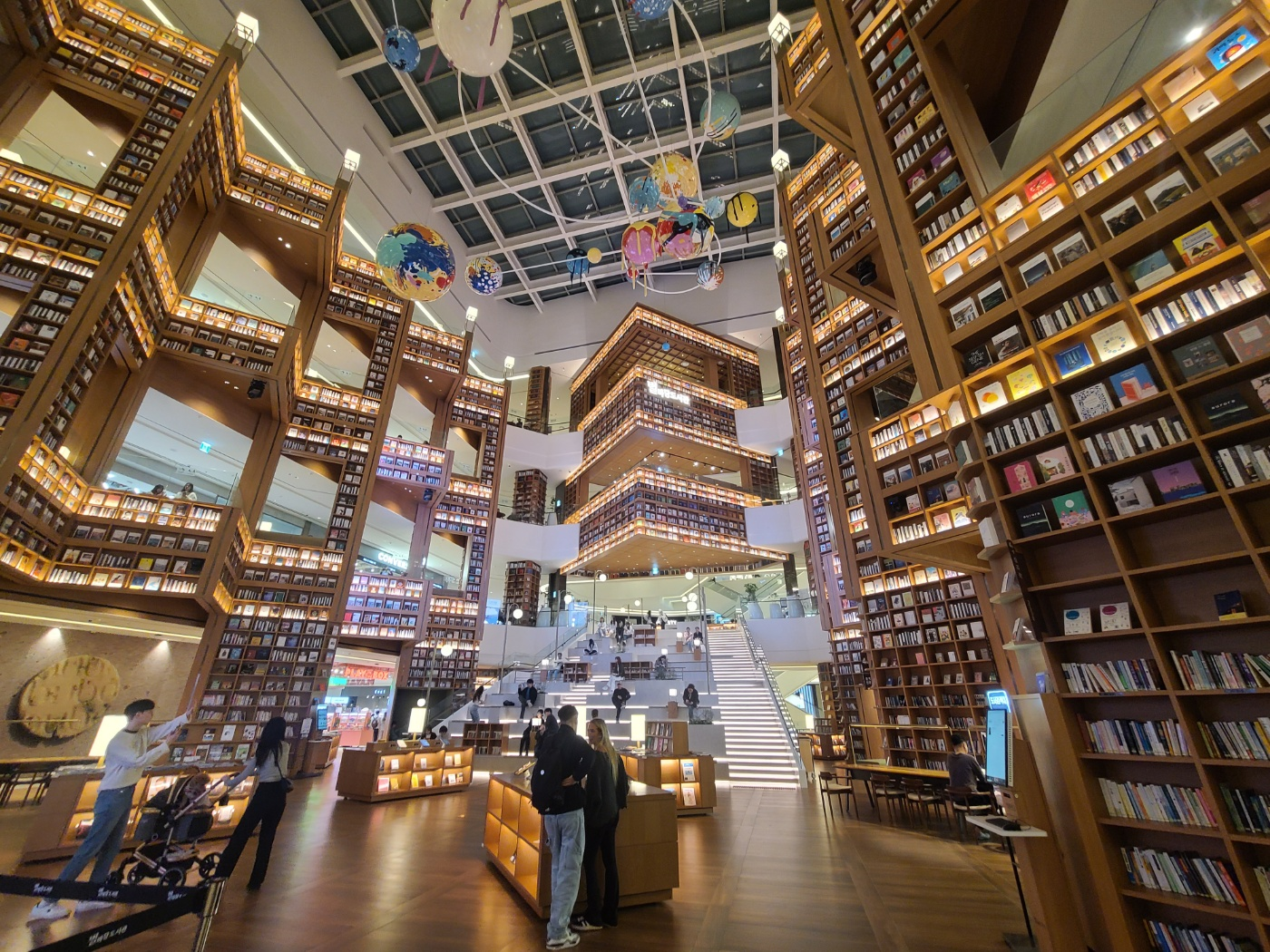 스타필드 수원점 별마당 도서관