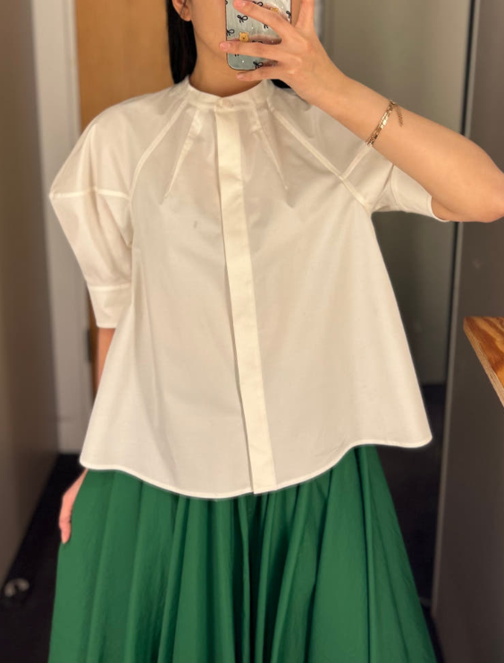 COS 퍼프 슬리브 블라우스