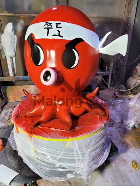 마롱컴퍼니 조형물 4