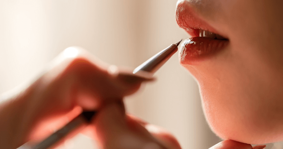 여성의 입술 사진 - 15