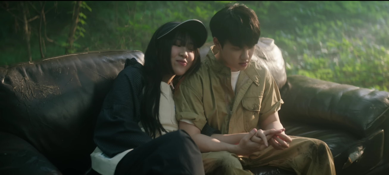 이영지의 Small girl (feat. 도경수(D.O.))