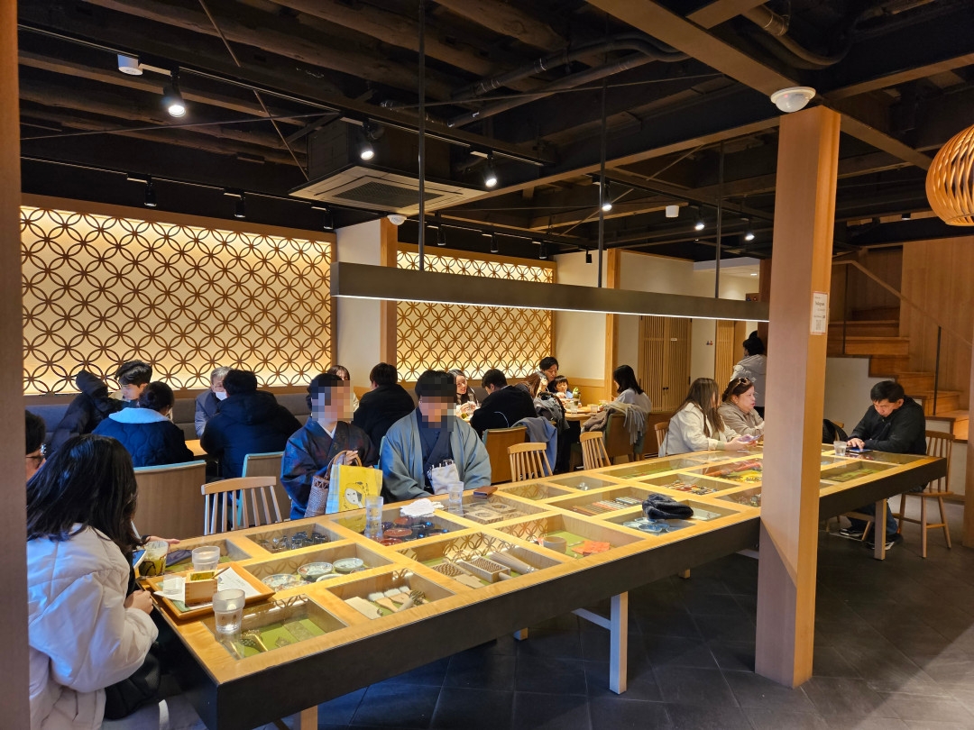 교토 말차하우스 1층