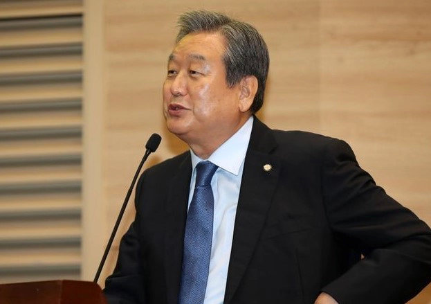 김무성 국회의원 프로필 나이 고향 재산 논란