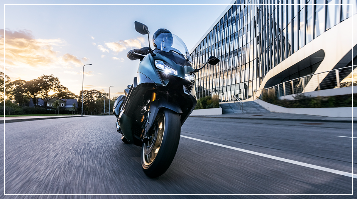 TMAX 560