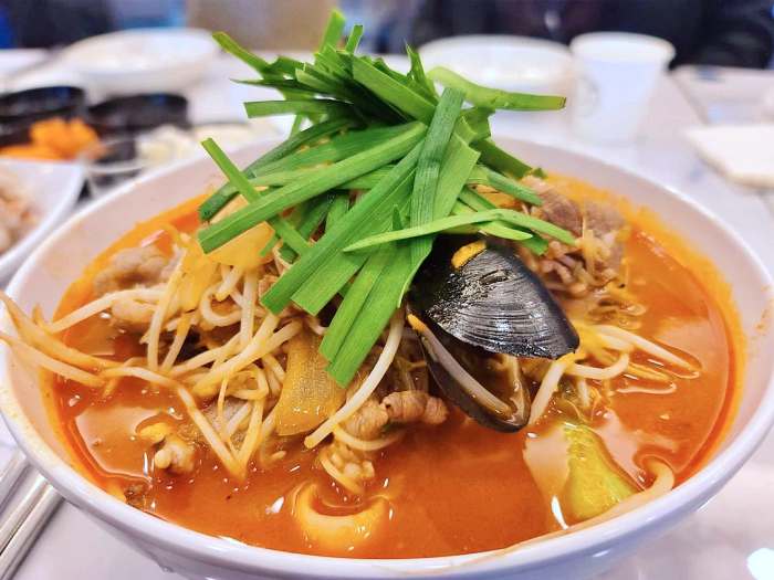 생방송투데이 인천 소래포구 돈마호크 짬뽕 맛집