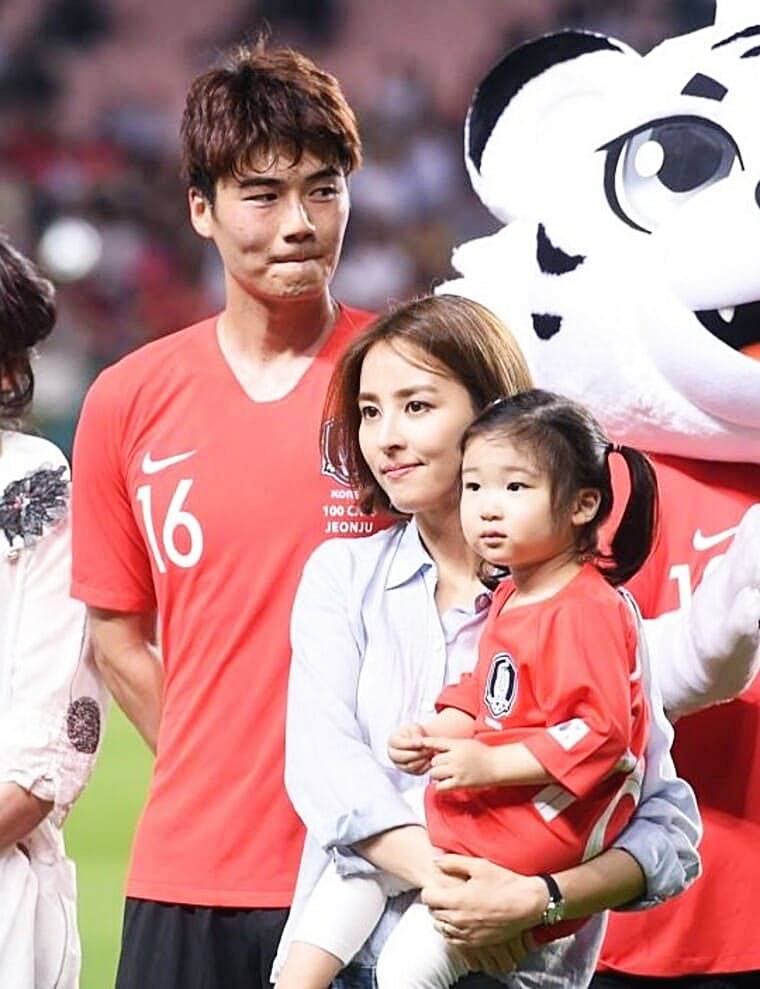 배우-한혜진-남편-축구선수-기성용-딸