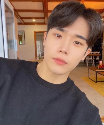 최시훈 배우 프로필 출신학교 데뷔 에일리 열애