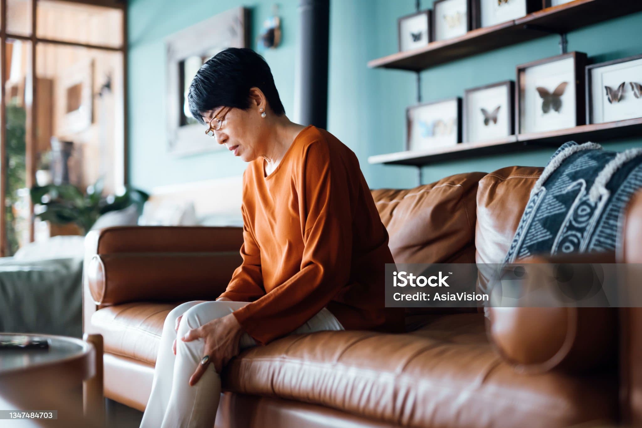 무릎에 열이 나는 이유&amp;#44; 혹시 염증 신호일까요?