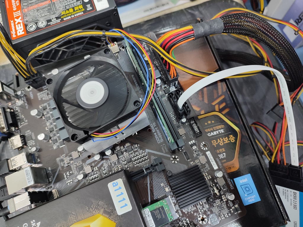 다른 포트에서는 정상적으로 연결되는 걸 확인할 수 있습니다.