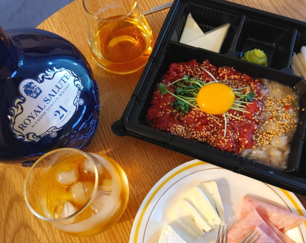 로얄살루트-치즈안주