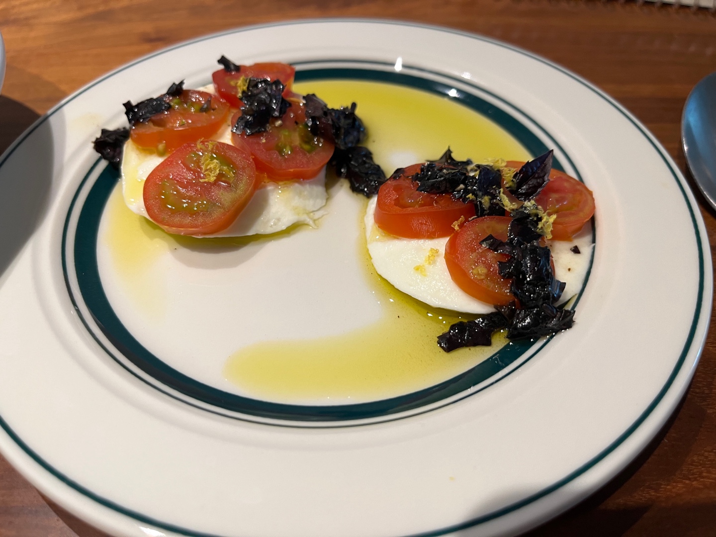 완성된-카프레제-샐러드