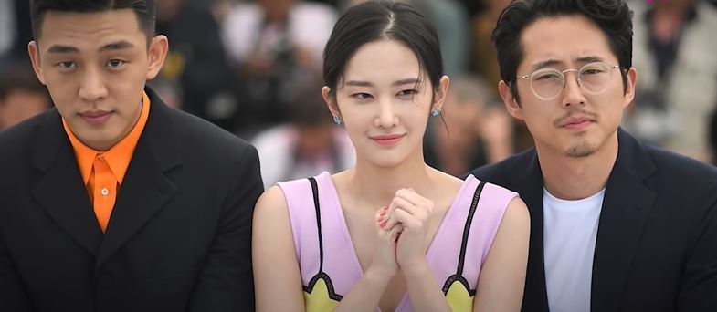 유아인 전종서 스티븐 연