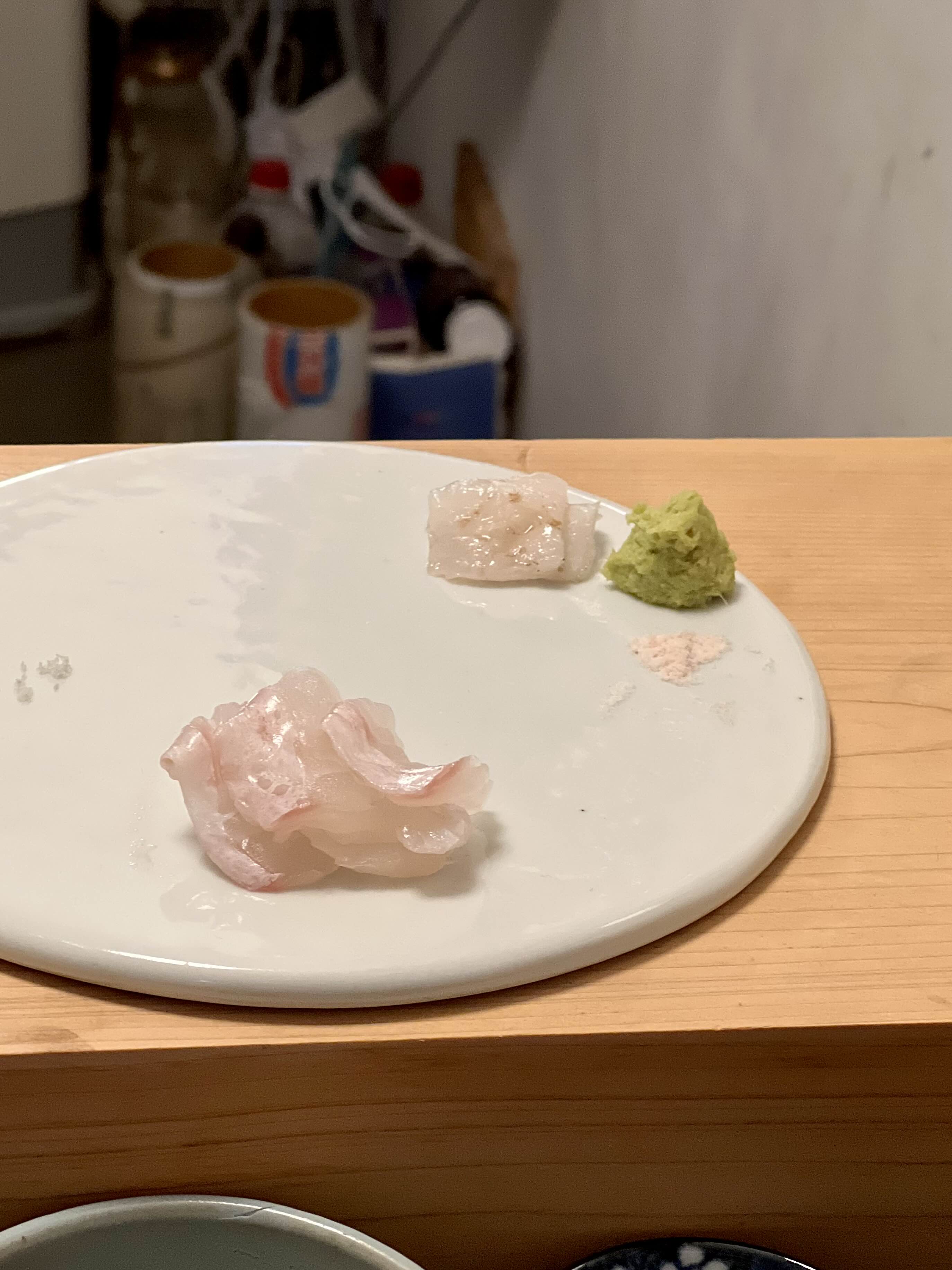 여래여거 광어 지느러미