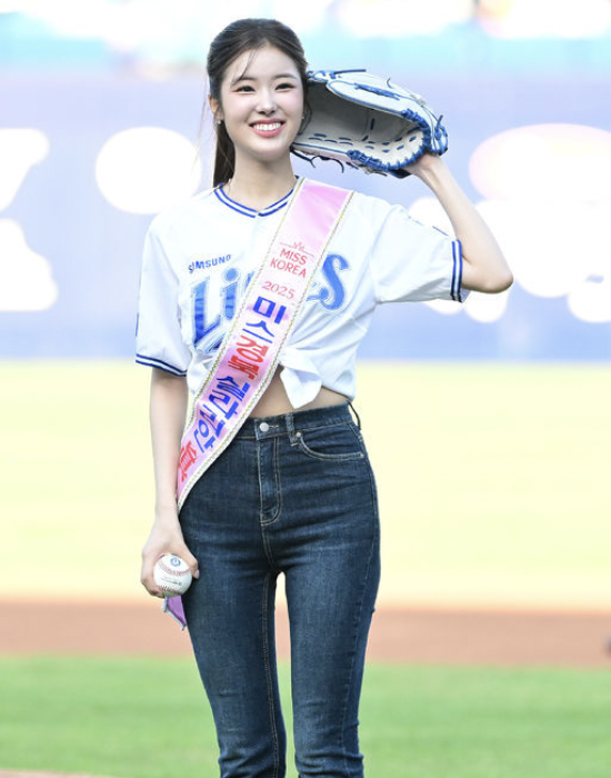 정연우(미스코리아 진) 시구